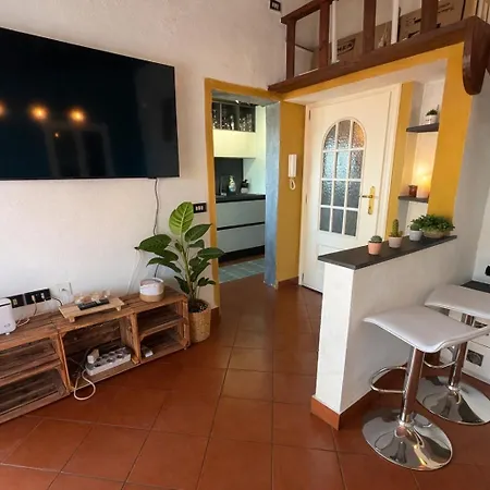 شقة L&r - Centro Storico, Parcheggio, Terrazza Panoramica - La Cima Della Pigna *