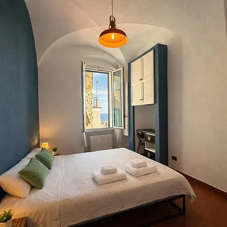 Apartament L&r - Centro Storico, Parcheggio, Terrazza Panoramica - La Cima Della Pigna *